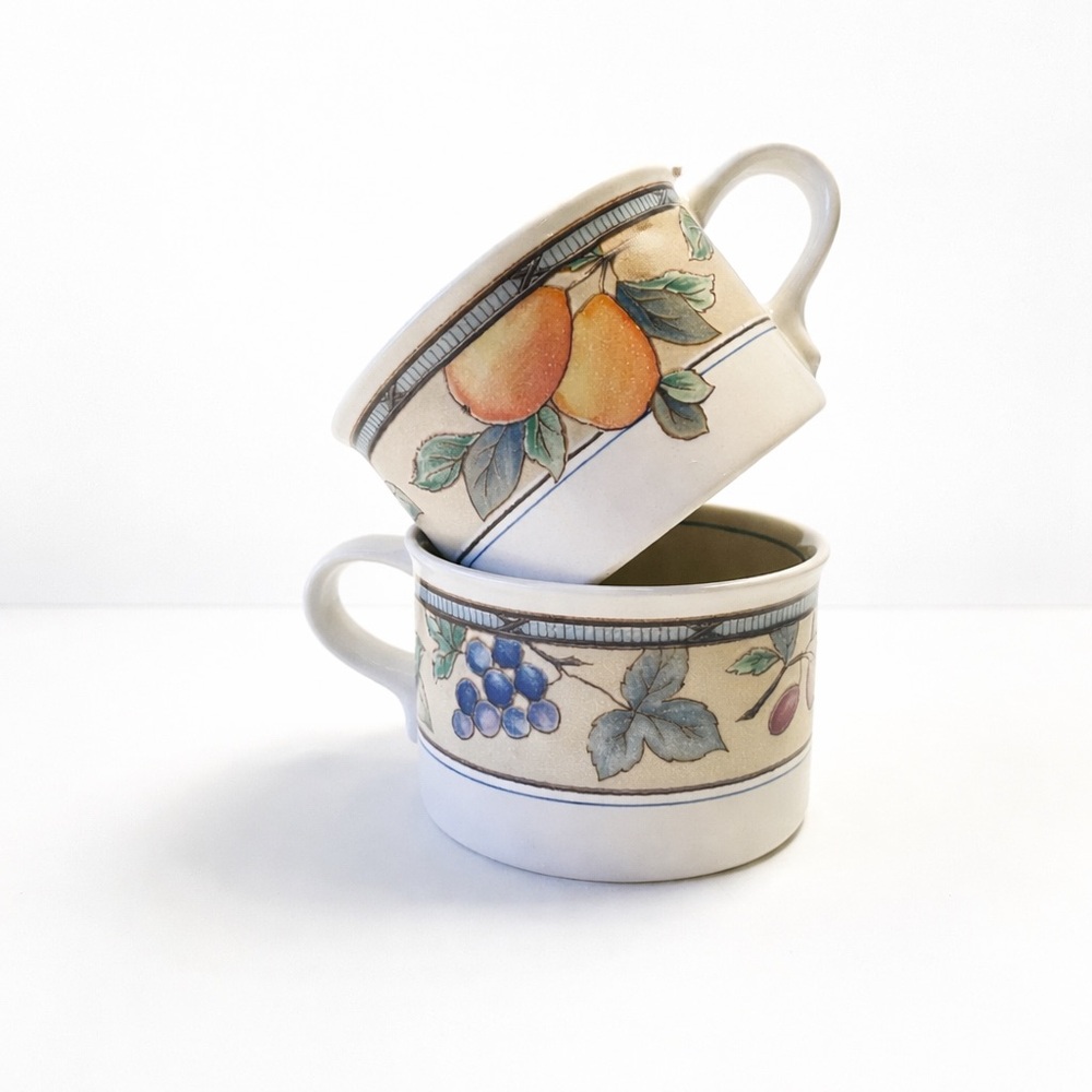 Mikasa Garden Harvest Intaglio CAC-29 Stoneware 2 Mug Set Cottagecore Farmhouse